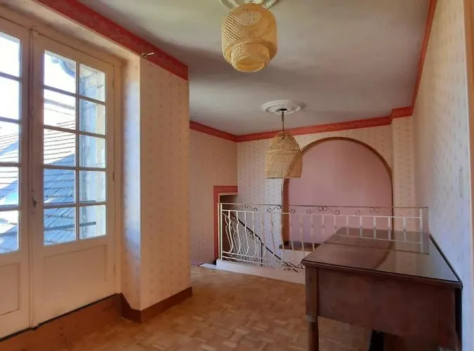 Holiday home Maison De Caractere / Petit Versailles Normand *