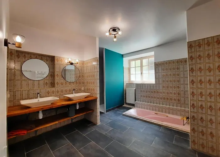 Holiday home Maison De Caractere / Petit Versailles Normand *